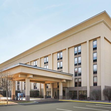 Hampton Inn East Пеория Екстериор снимка