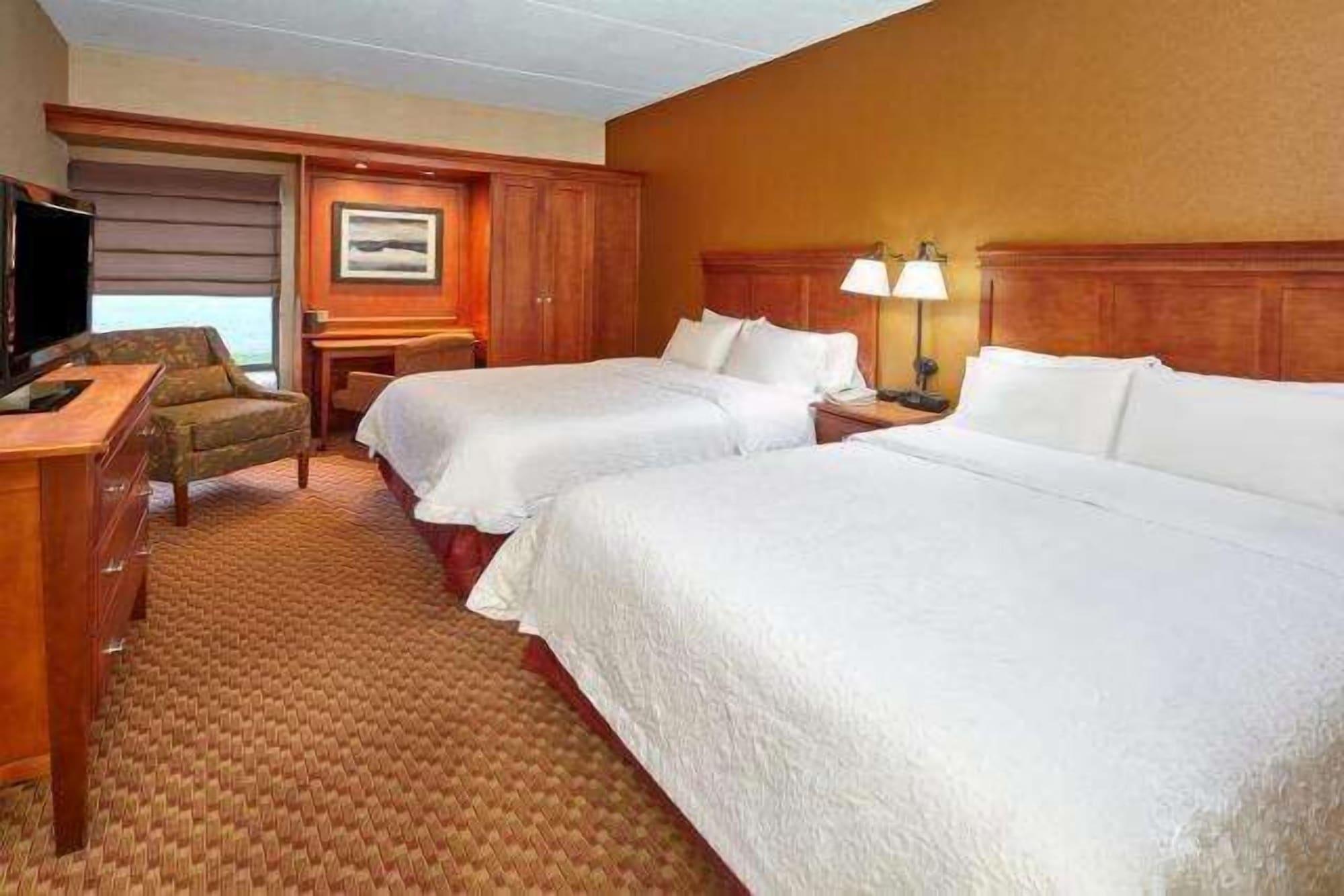Hampton Inn East Пеория Екстериор снимка