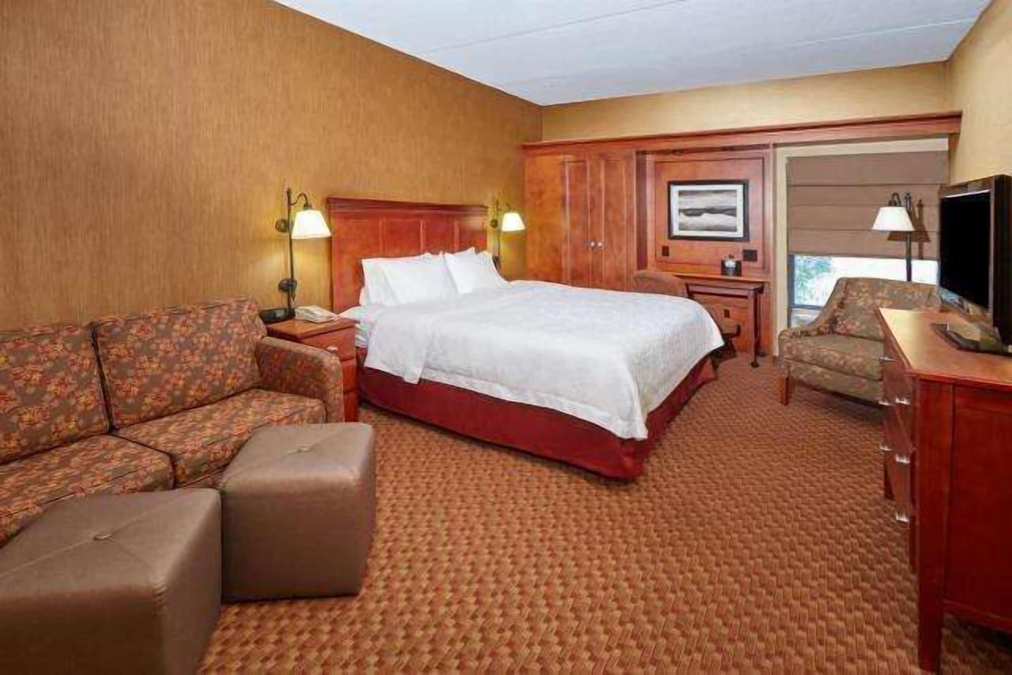 Hampton Inn East Пеория Екстериор снимка