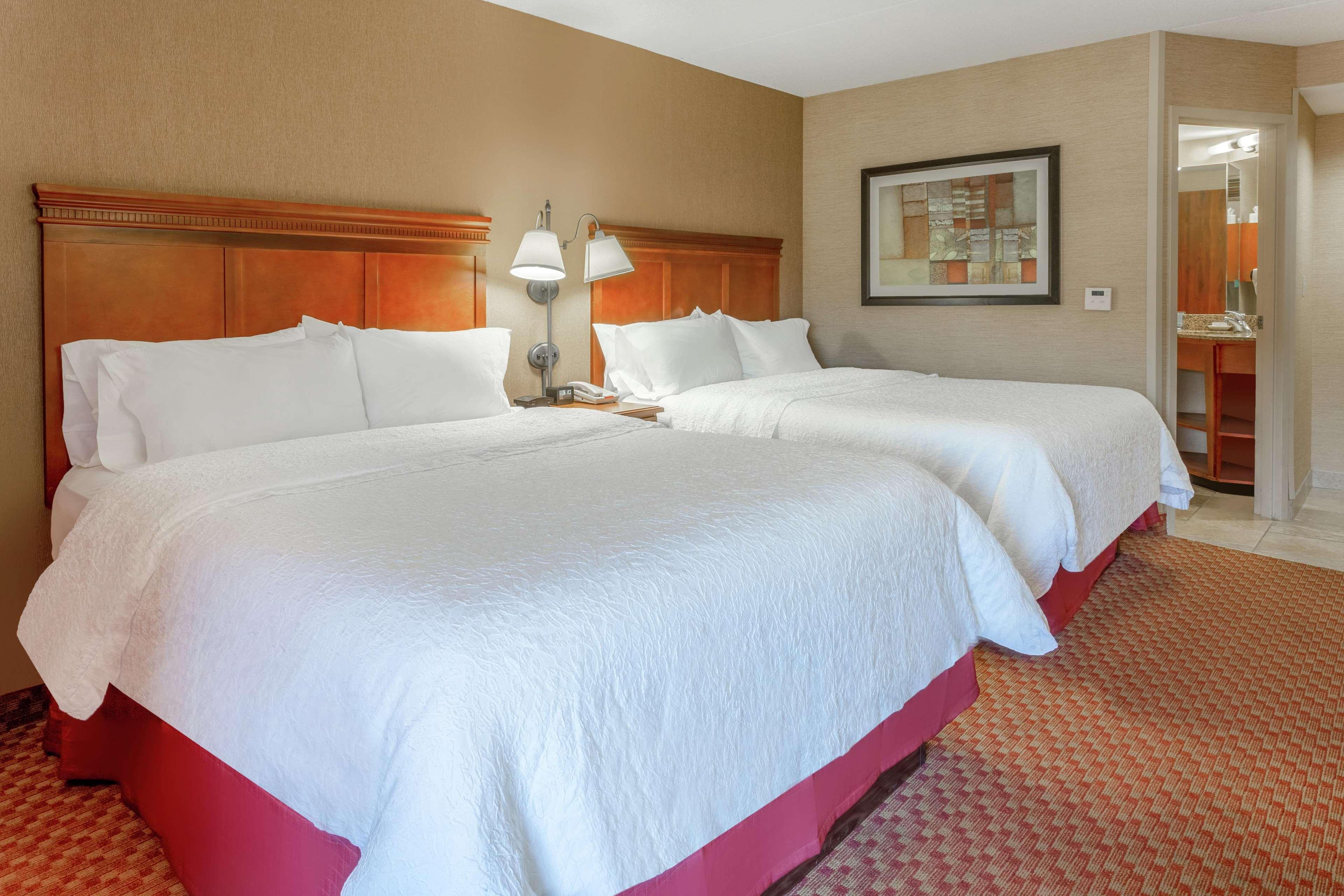 Hampton Inn East Пеория Екстериор снимка