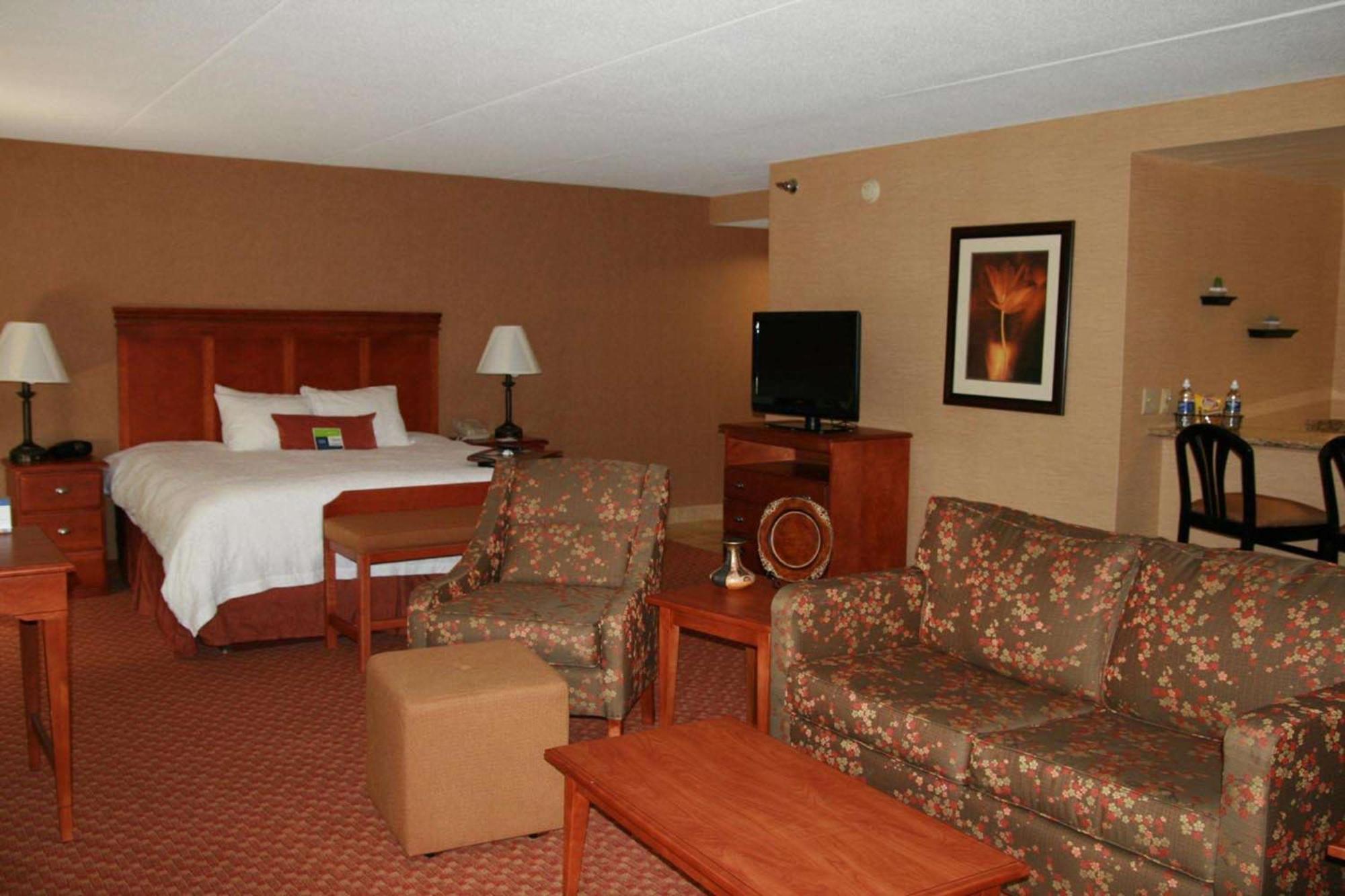 Hampton Inn East Пеория Екстериор снимка