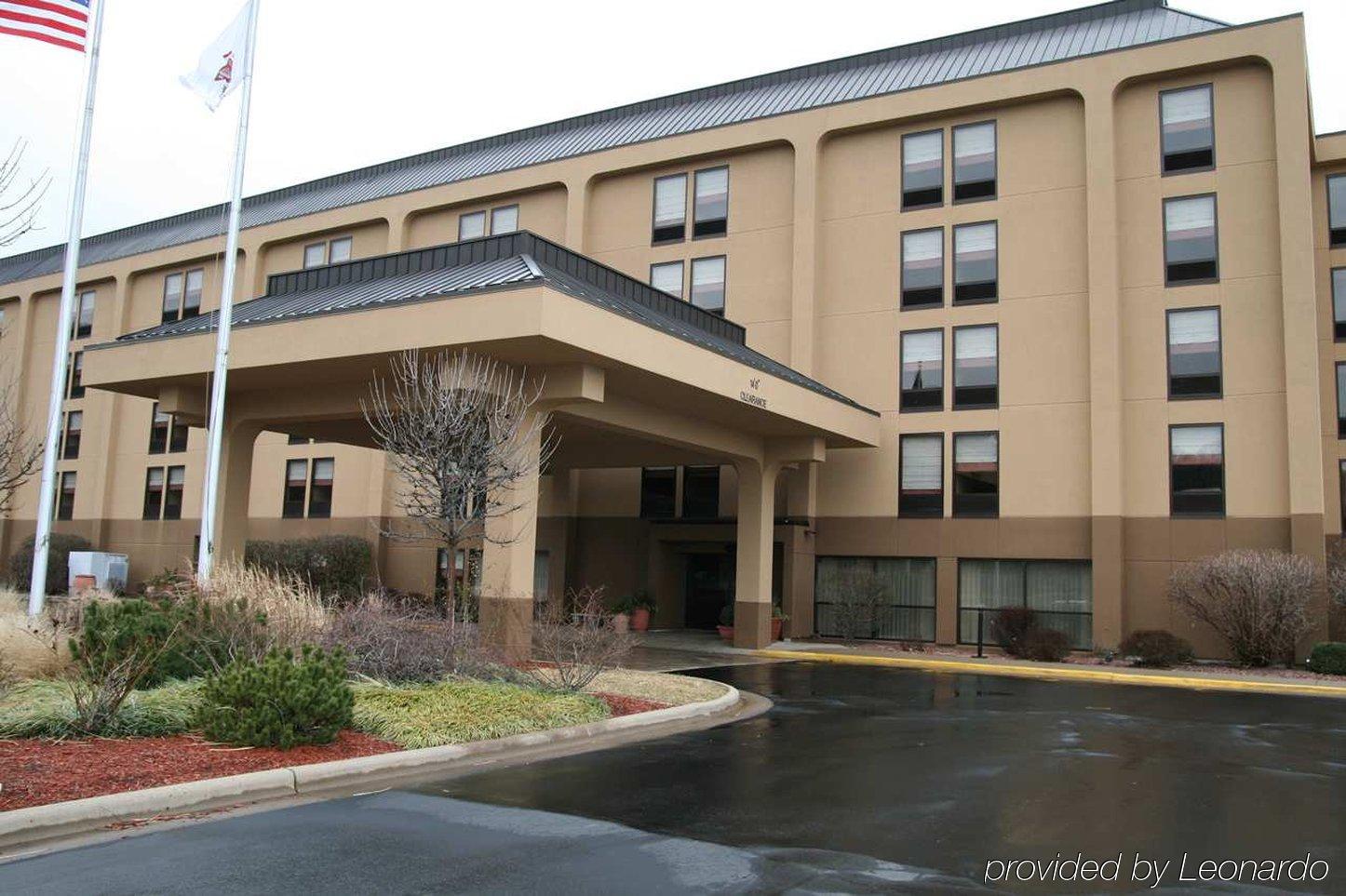 Hampton Inn East Пеория Екстериор снимка