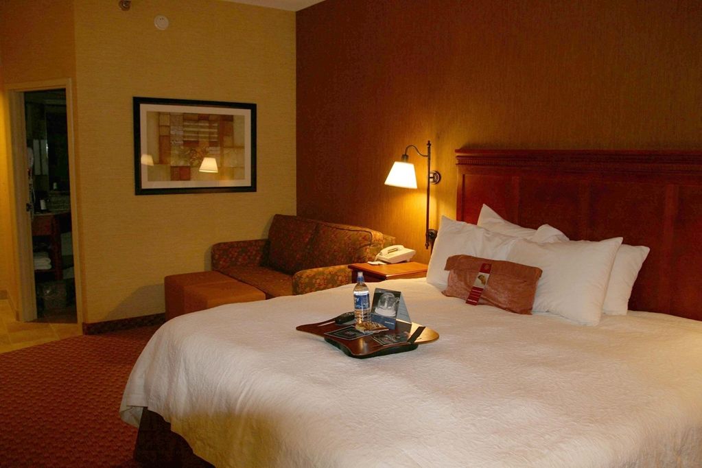 Hampton Inn East Пеория Стая снимка