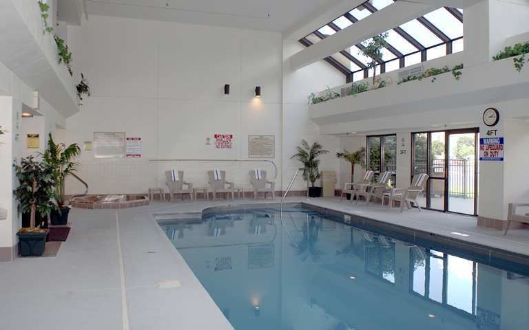 Hampton Inn East Пеория Съоръжения снимка